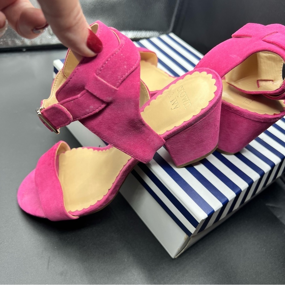 Crown and Ivy Pink sandals - Picture 3 of 11